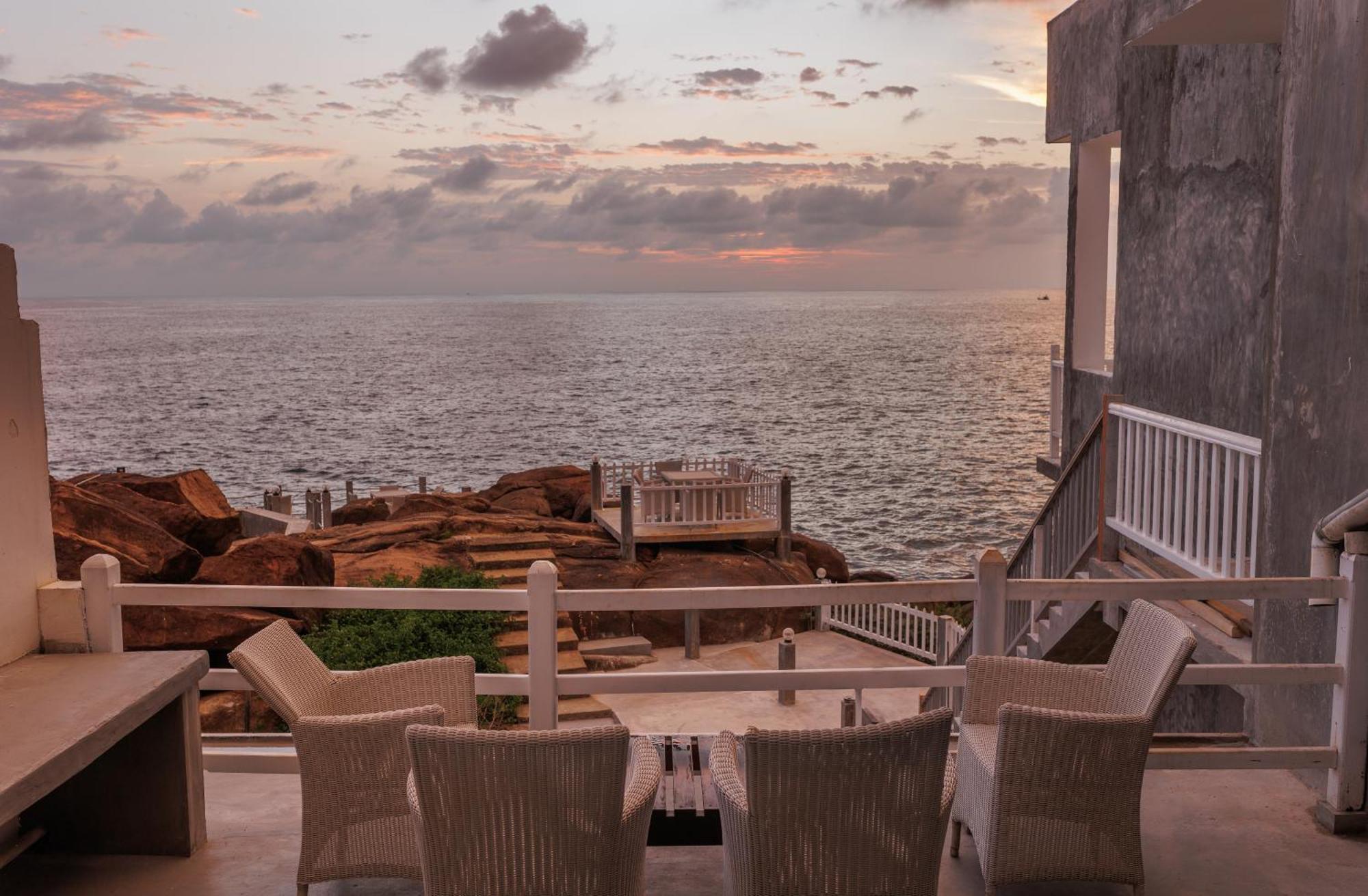 אונה ואטונה Hotel Zeilan Sunset Point מראה חיצוני תמונה