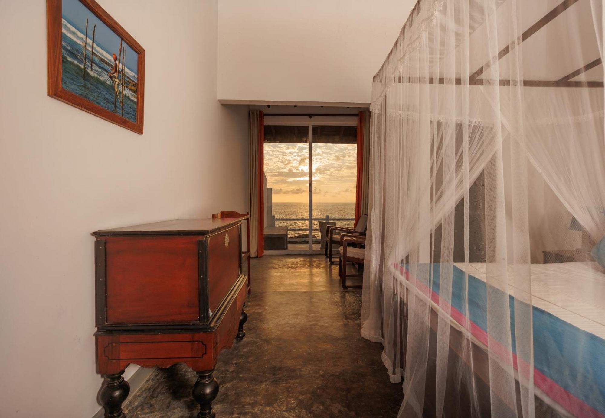 אונה ואטונה Hotel Zeilan Sunset Point מראה חיצוני תמונה