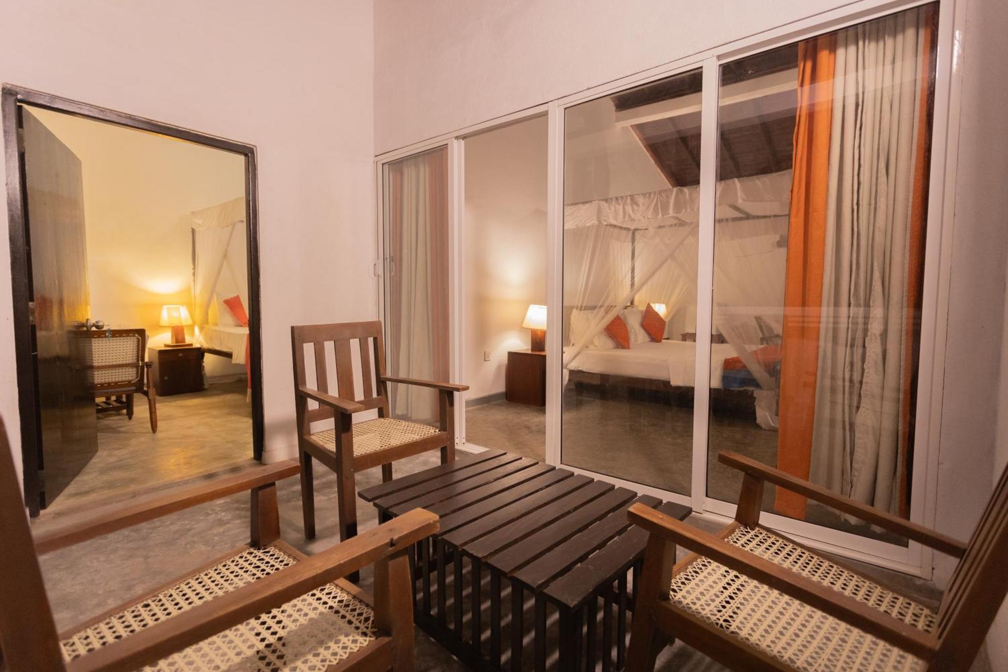 אונה ואטונה Hotel Zeilan Sunset Point מראה חיצוני תמונה