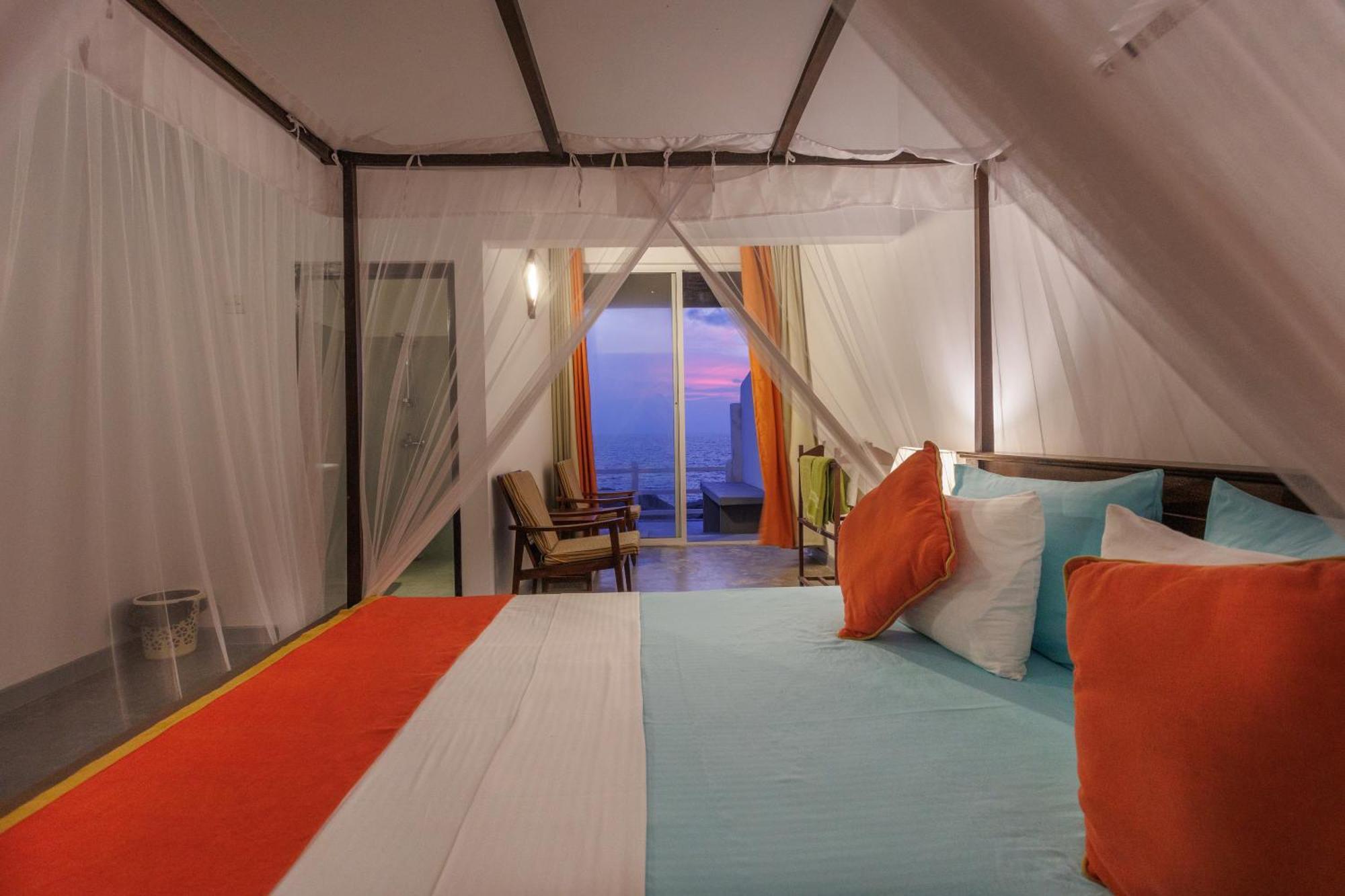 אונה ואטונה Hotel Zeilan Sunset Point מראה חיצוני תמונה
