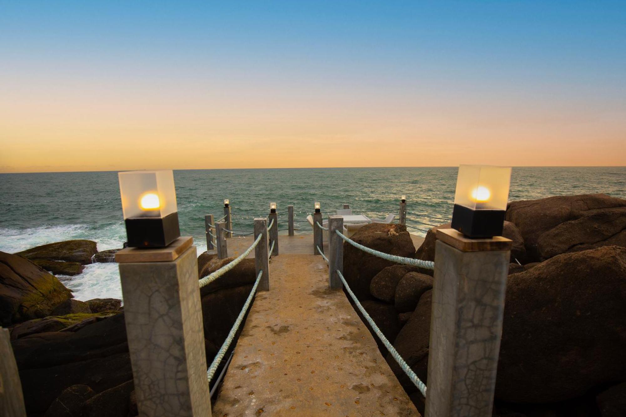 אונה ואטונה Hotel Zeilan Sunset Point מראה חיצוני תמונה