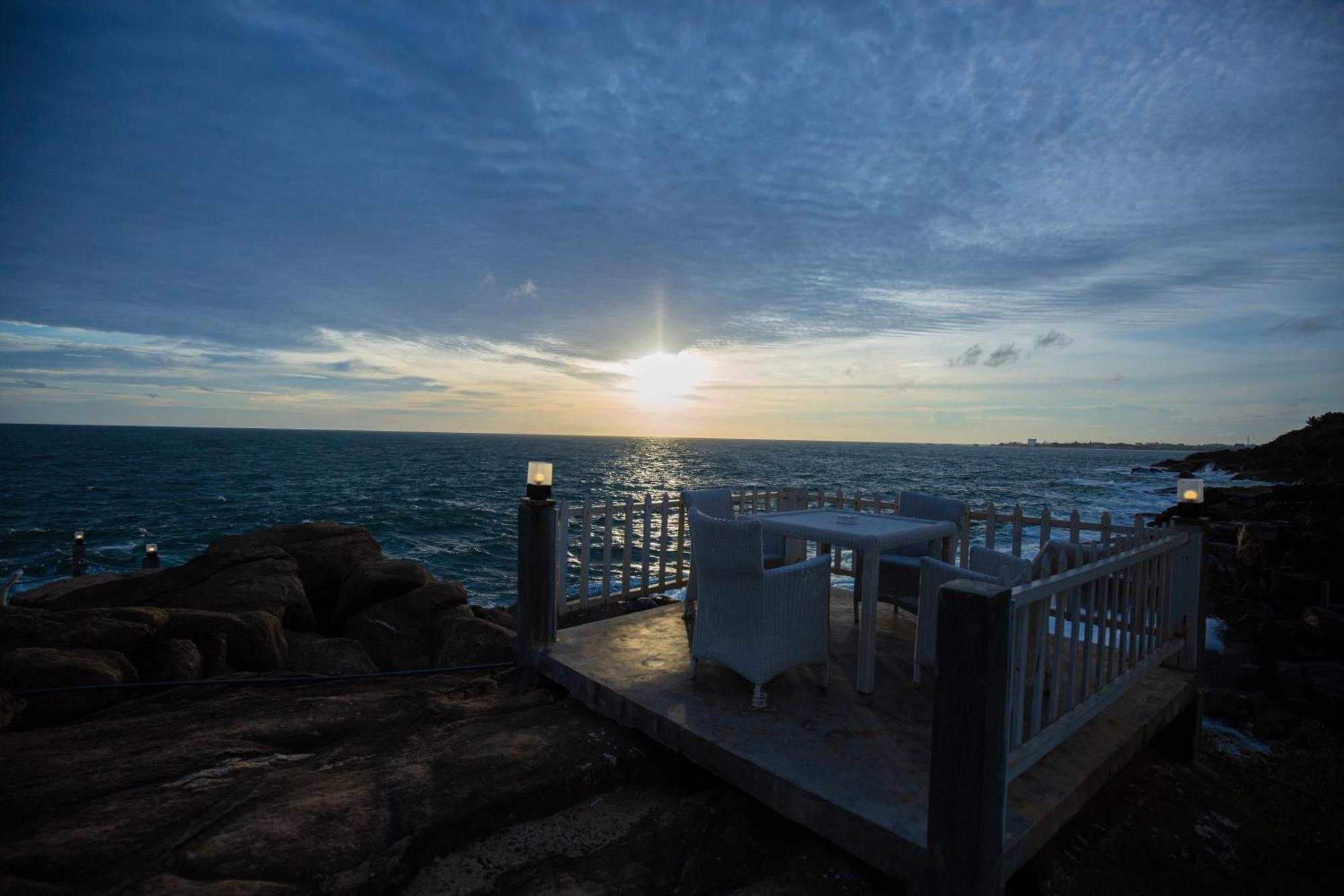 אונה ואטונה Hotel Zeilan Sunset Point מראה חיצוני תמונה