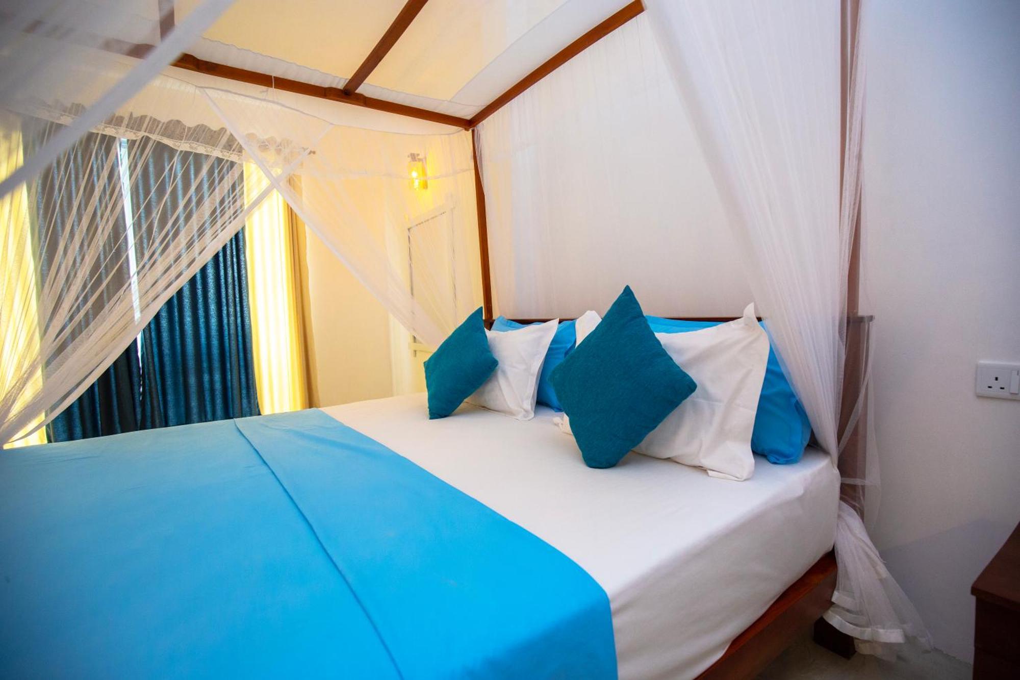 אונה ואטונה Hotel Zeilan Sunset Point מראה חיצוני תמונה