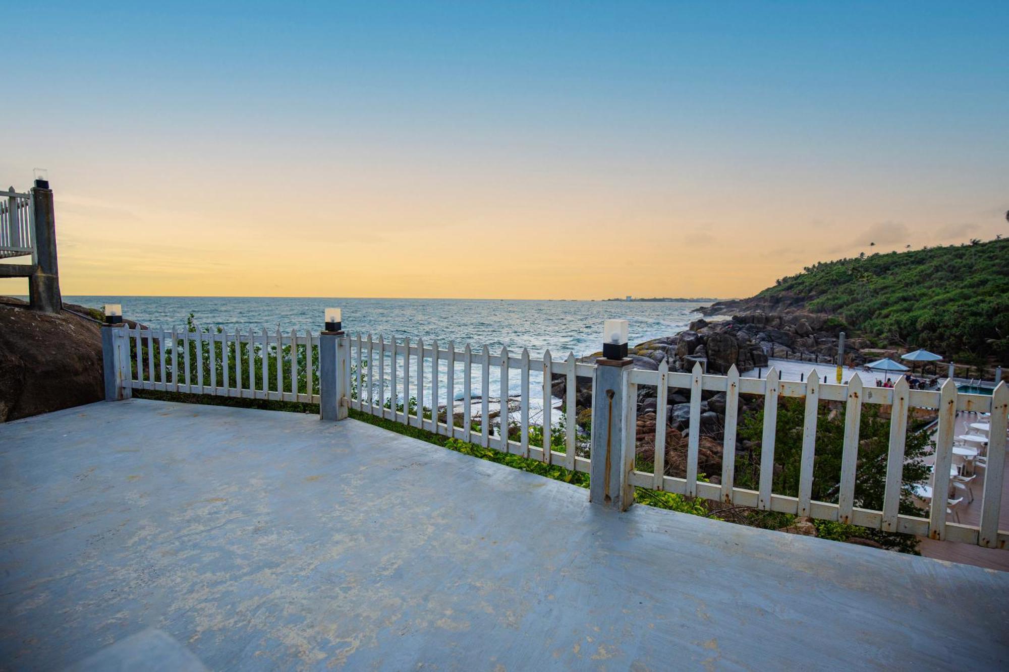 אונה ואטונה Hotel Zeilan Sunset Point מראה חיצוני תמונה